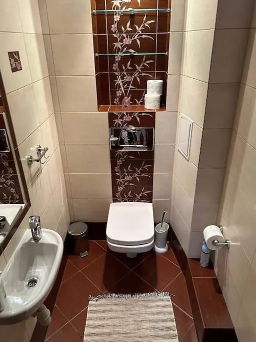 Big Apart - Rynek 8 - Nice View - 3 Rooms - 9 People Wrocław 0*,  Polska